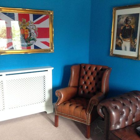 Private Room In Family Home Bournemouth Esterno foto